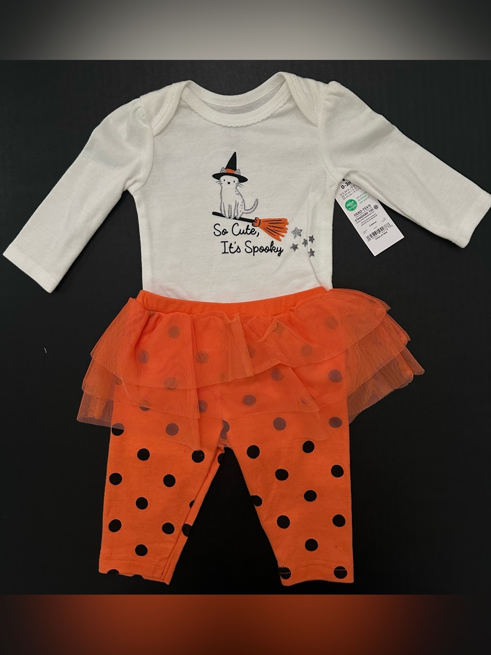 NWT's Carter's 2 Piece Baby Girl Halloween "So Cute, It's Spooky" Outfit Sz
0-3